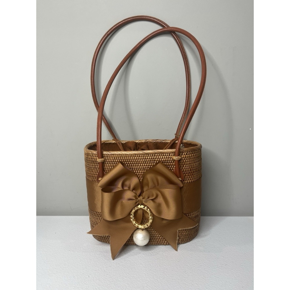 Lisi Lerch Woven Straw Purse Pearl EUC